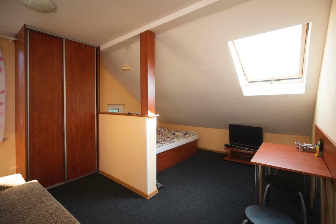 Letnisko Appartamento Zwierzyniec Esterno foto