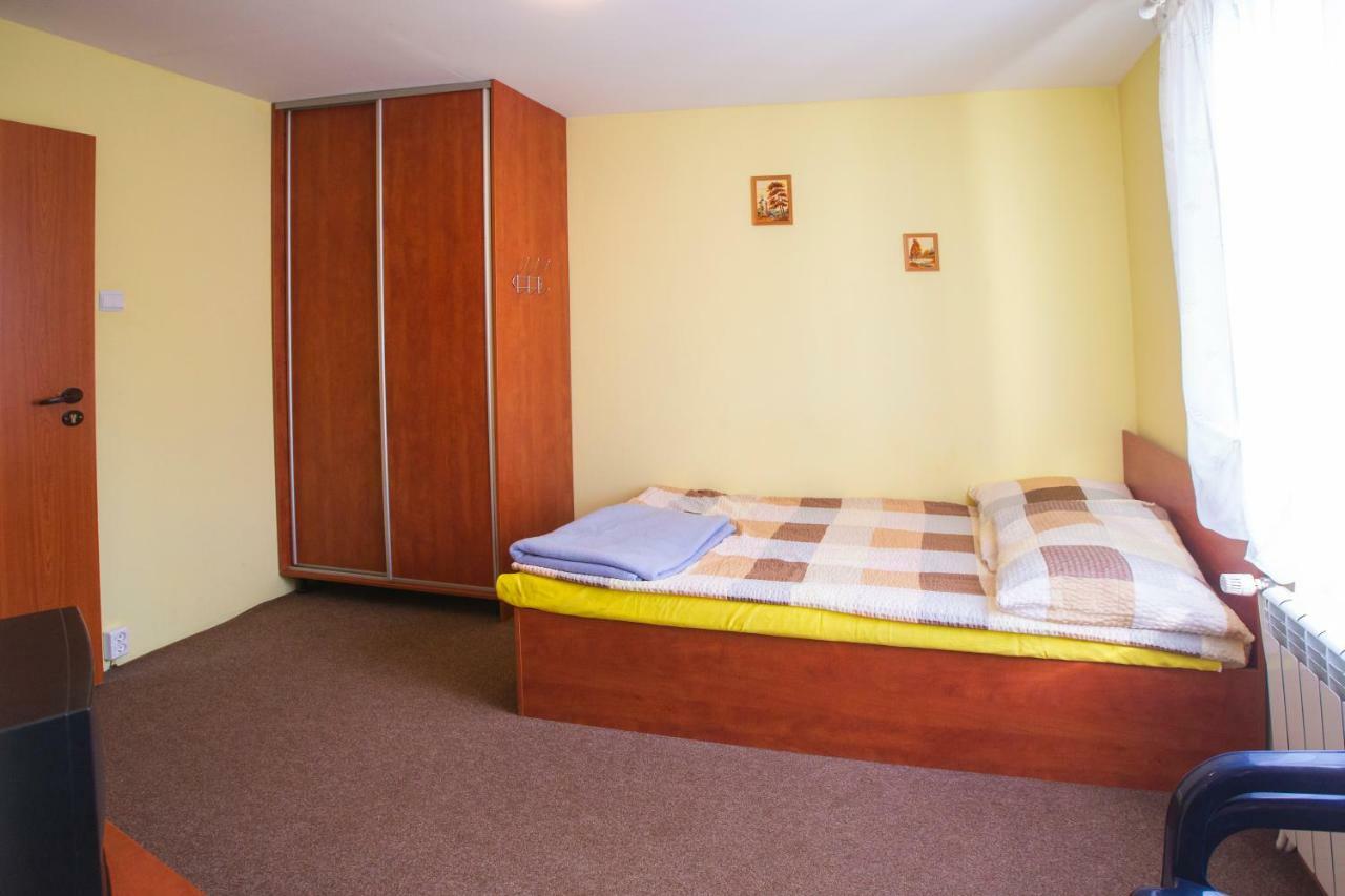 Letnisko Appartamento Zwierzyniec Esterno foto